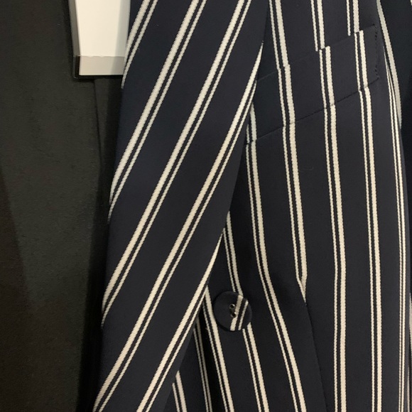 BCBGMAXAZRIA WOMENS JACKET, BLAZER TYPE/ SIZE S. - Picture 5 of 5